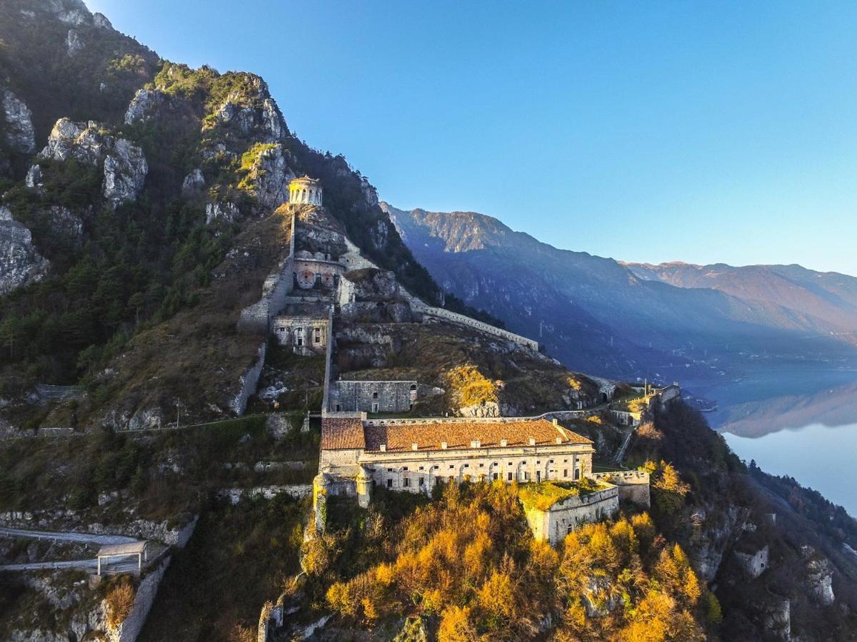 Rocca D'Anfo B&B-Apartments Lake View Екстериор снимка
